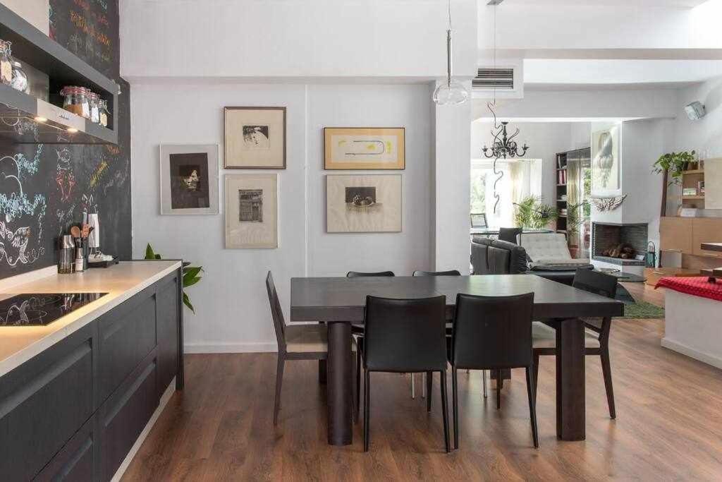 Lujoso Apartamento Con Patio En Triana Sevilla Eksteriør billede